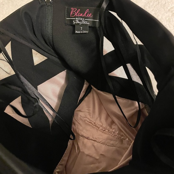 Black strapless top, champagne pink silk bottom. See through sides - Stunning. - Picture 3 of 9